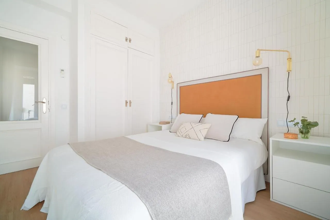 Orange Square Rooftop Apartment 250 M2 Marbella 0*,