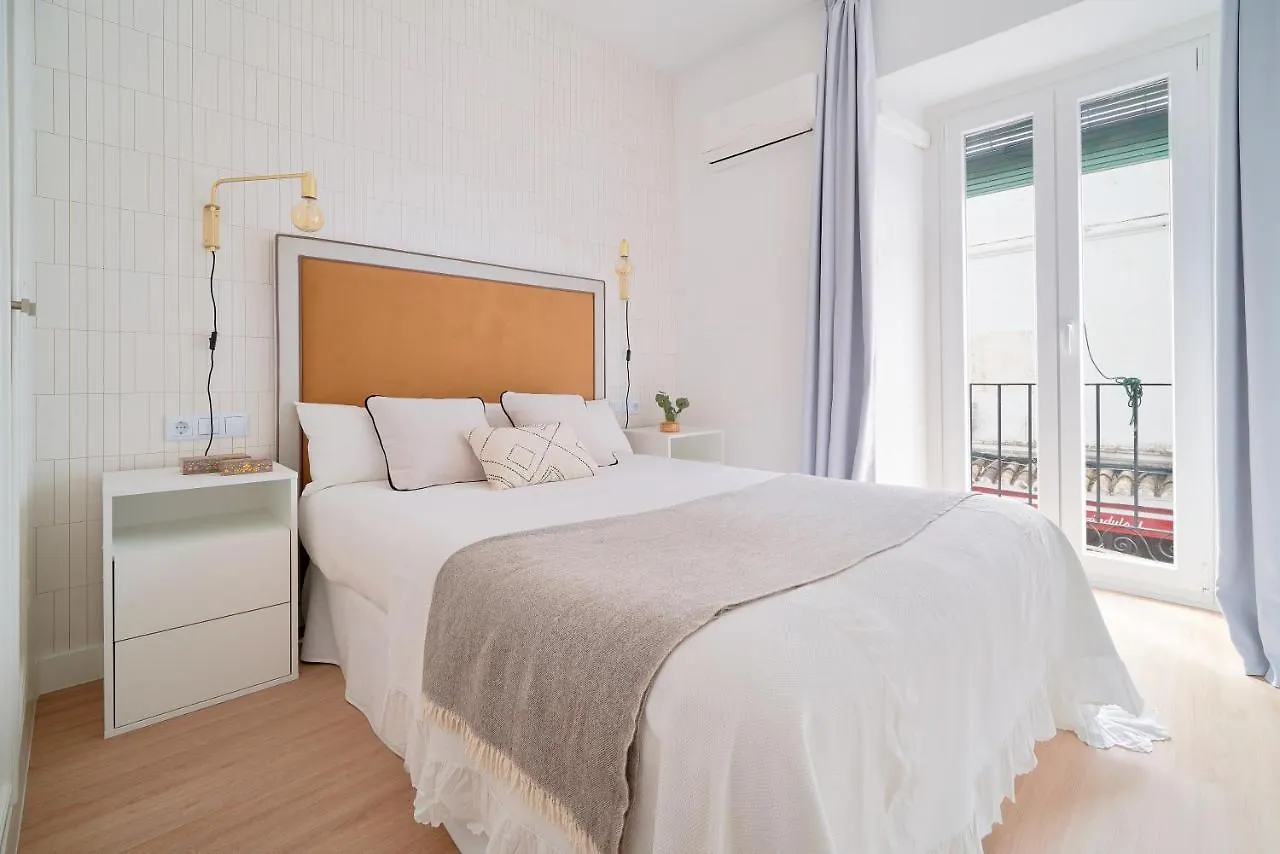 Orange Square Rooftop Apartment 250 M2 Marbella
