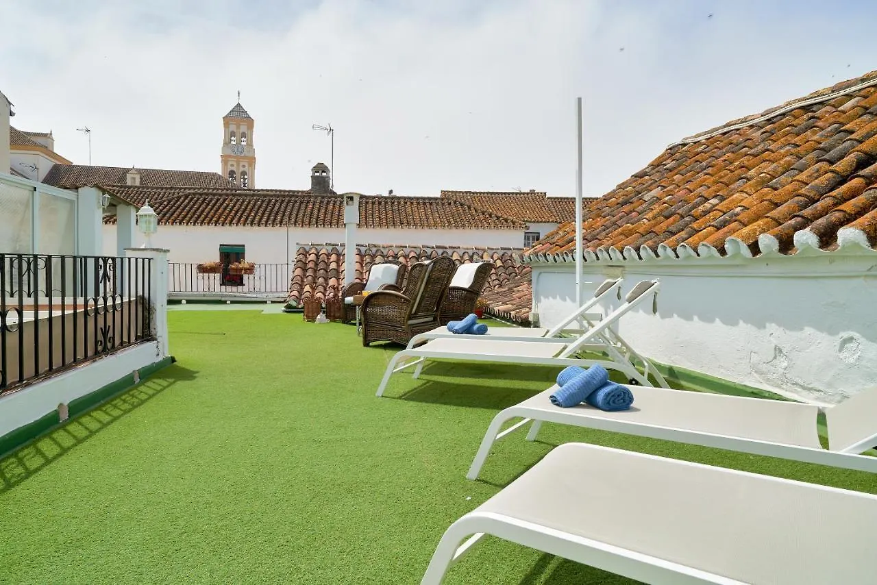 Orange Square Rooftop Apartment 250 M2 Marbella